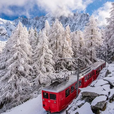 Апартаменти Lognan- New In The Center - By Cozee Шамоні