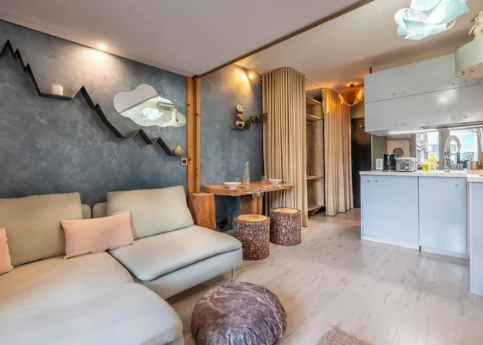 Apartment Lognan- New In The Center - By Cozee