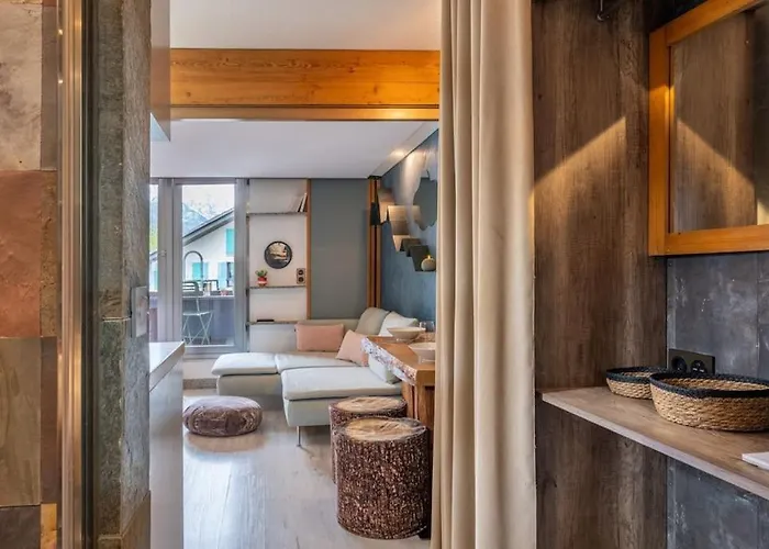 Lognan- New In The Center - By Cozee