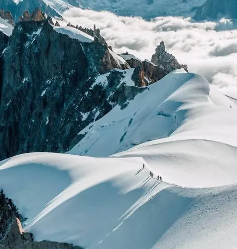 Apartment Lognan- New In The Center - By Cozee