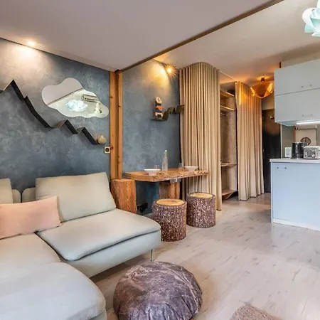 Appartamento Lognan- New In The Center - By Cozee